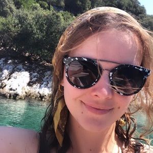 Meet your Posher, Sonia